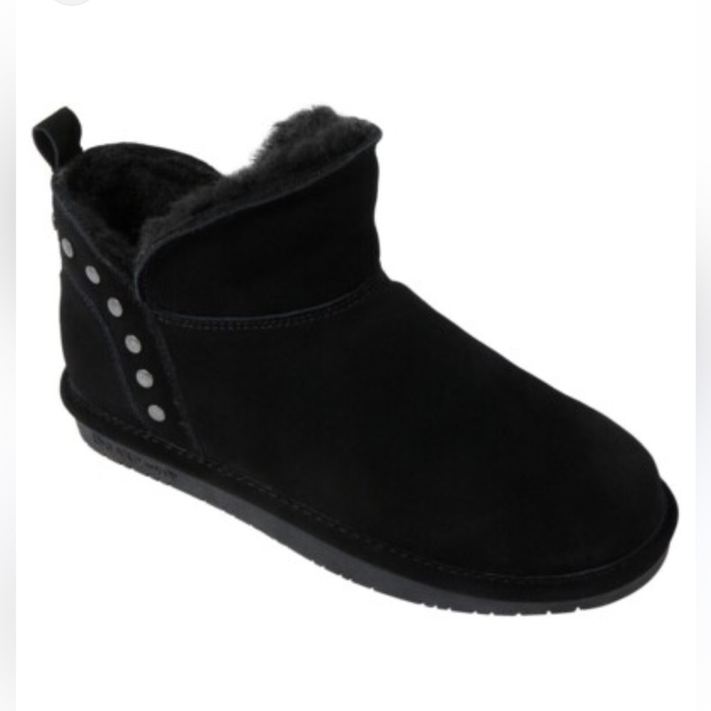 Bearpaw Annabelle black suede boots, shearling ankle, silver studs winter new 10
